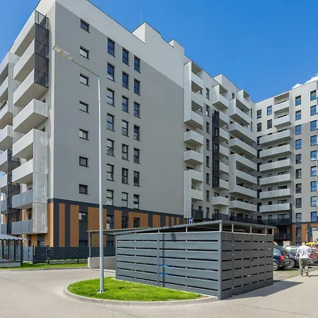 Srebrzynska Klimatyzowane Blisko Manufaktury Parking W Garazu By Renters Prestige *