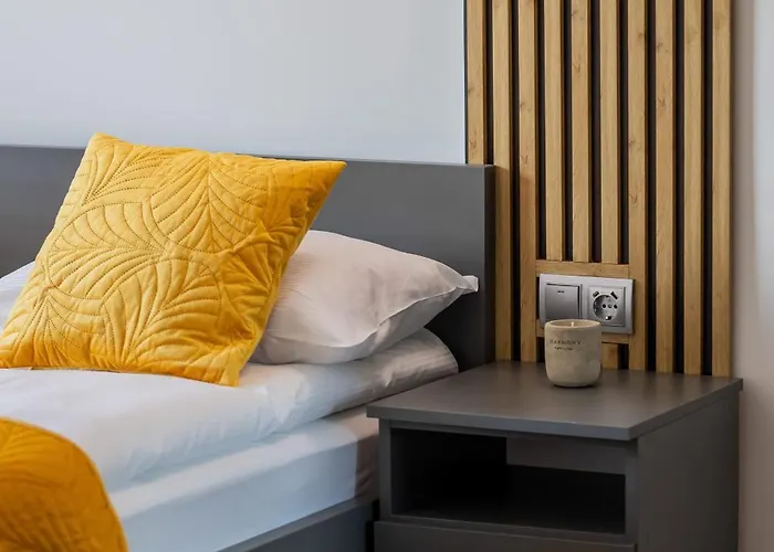 아파트 Srebrzynska Klimatyzowane Blisko Manufaktury Parking W Garazu By Renters Prestige 우치