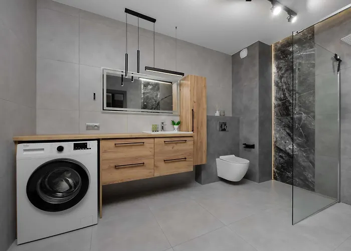 Srebrzynska Klimatyzowane Blisko Manufaktury Parking W Garazu By Renters Prestige דירה